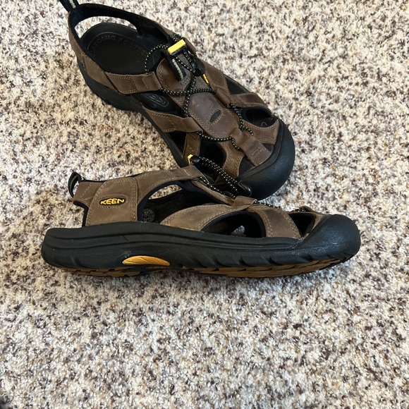 Keen‎ Men Sz10.5 Venice H2 Sport Sandals Waterproof Hiking Camping Brown Black